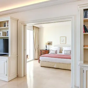 Buckingham & Lloyds - Apartment Cannes