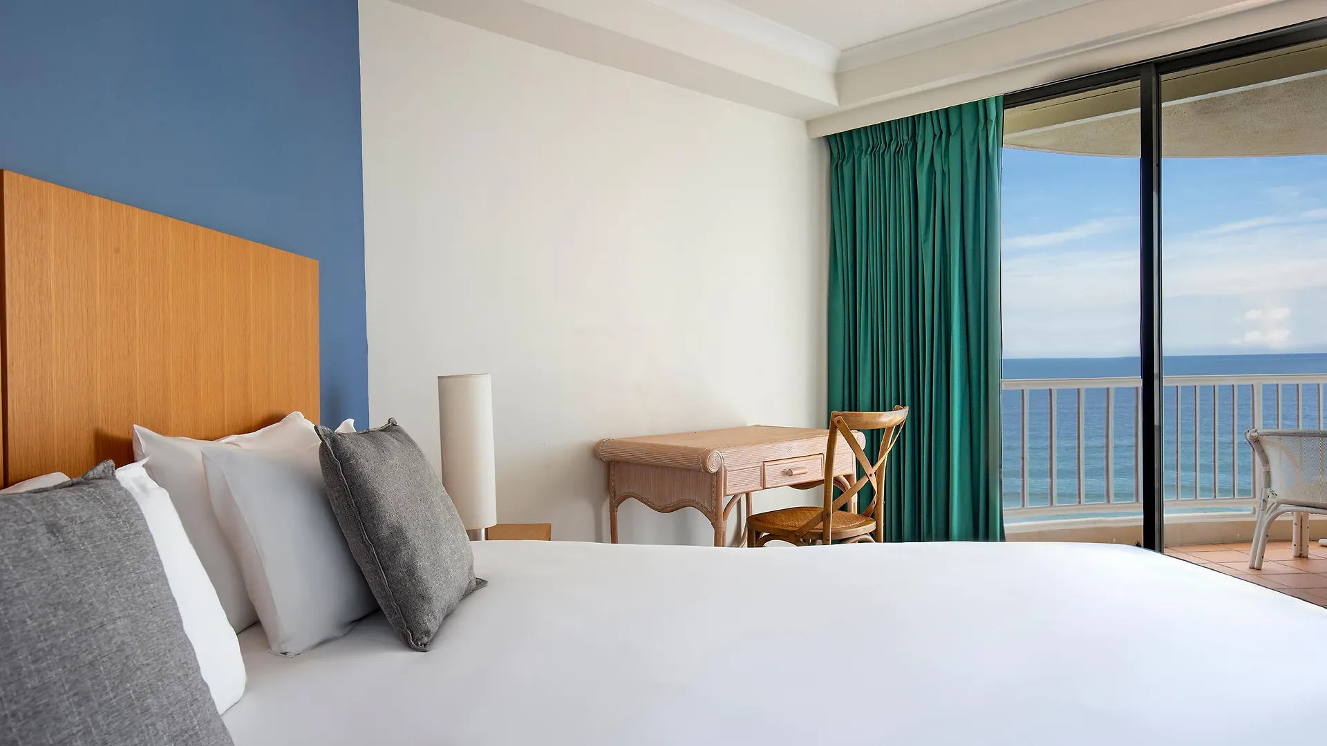 Breakfree Moroccan Gold Coast