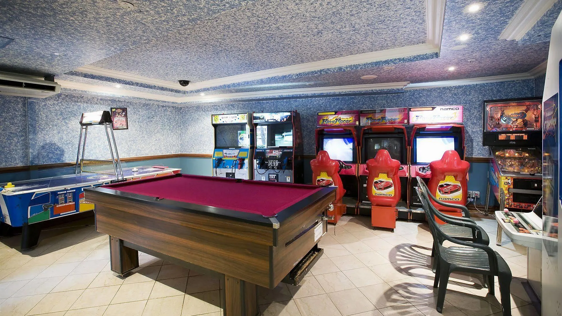Breakfree Moroccan Gold Coast Aparthotel